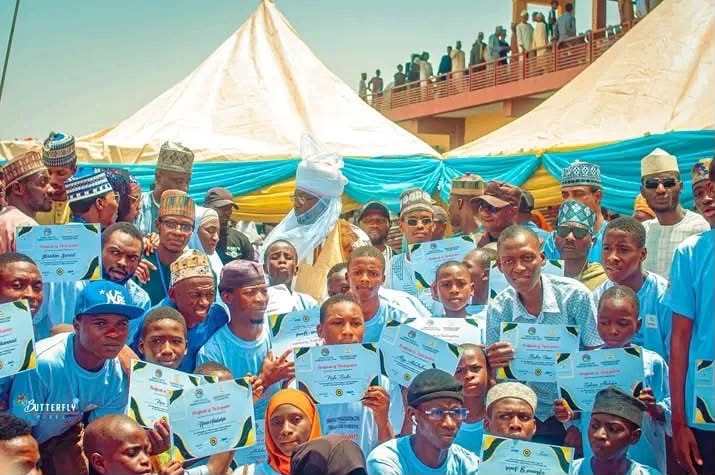 iDanraka Care Foundation and ZYA Train 150 Youth in Mobile Phone Repair