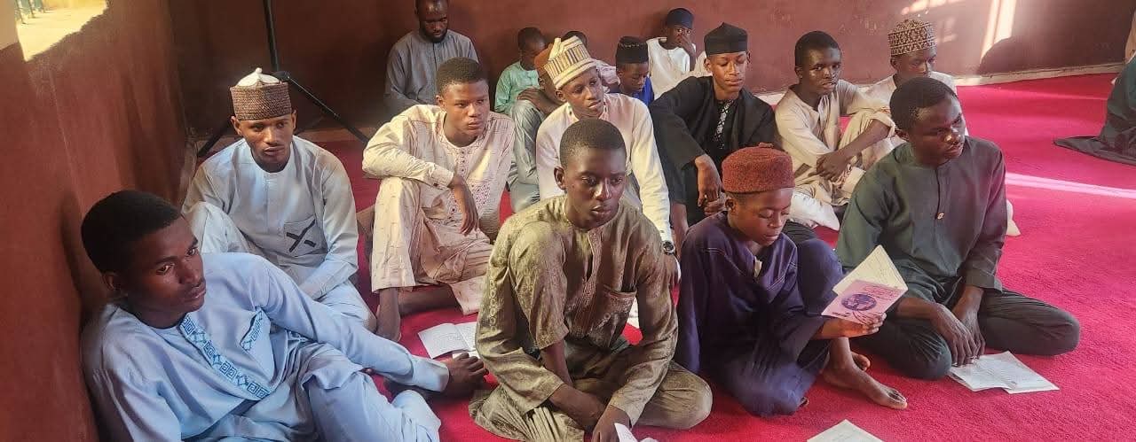 iDanraka Care Foundation Donates Educational Books to Cibiyar Fodiyo to Strengthen Learning